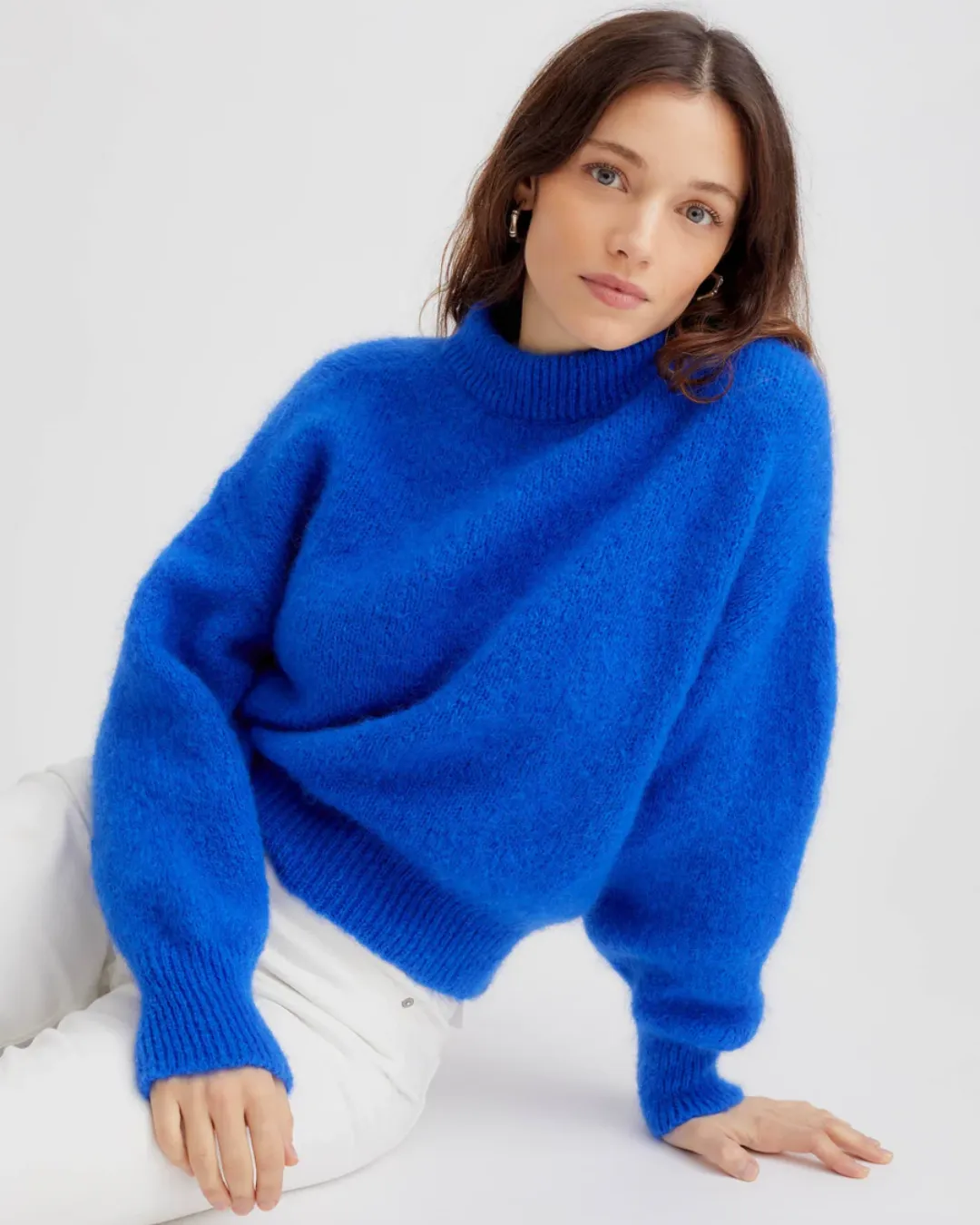 HAILEY - COZY KNITTED SWEATER