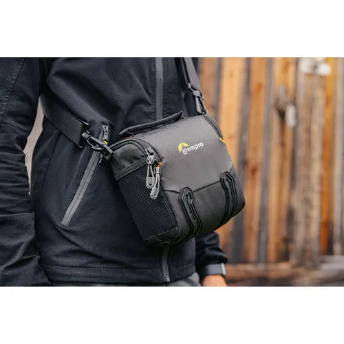 Lowepro Adventura SH 120 III Shoulder Bag (Black)