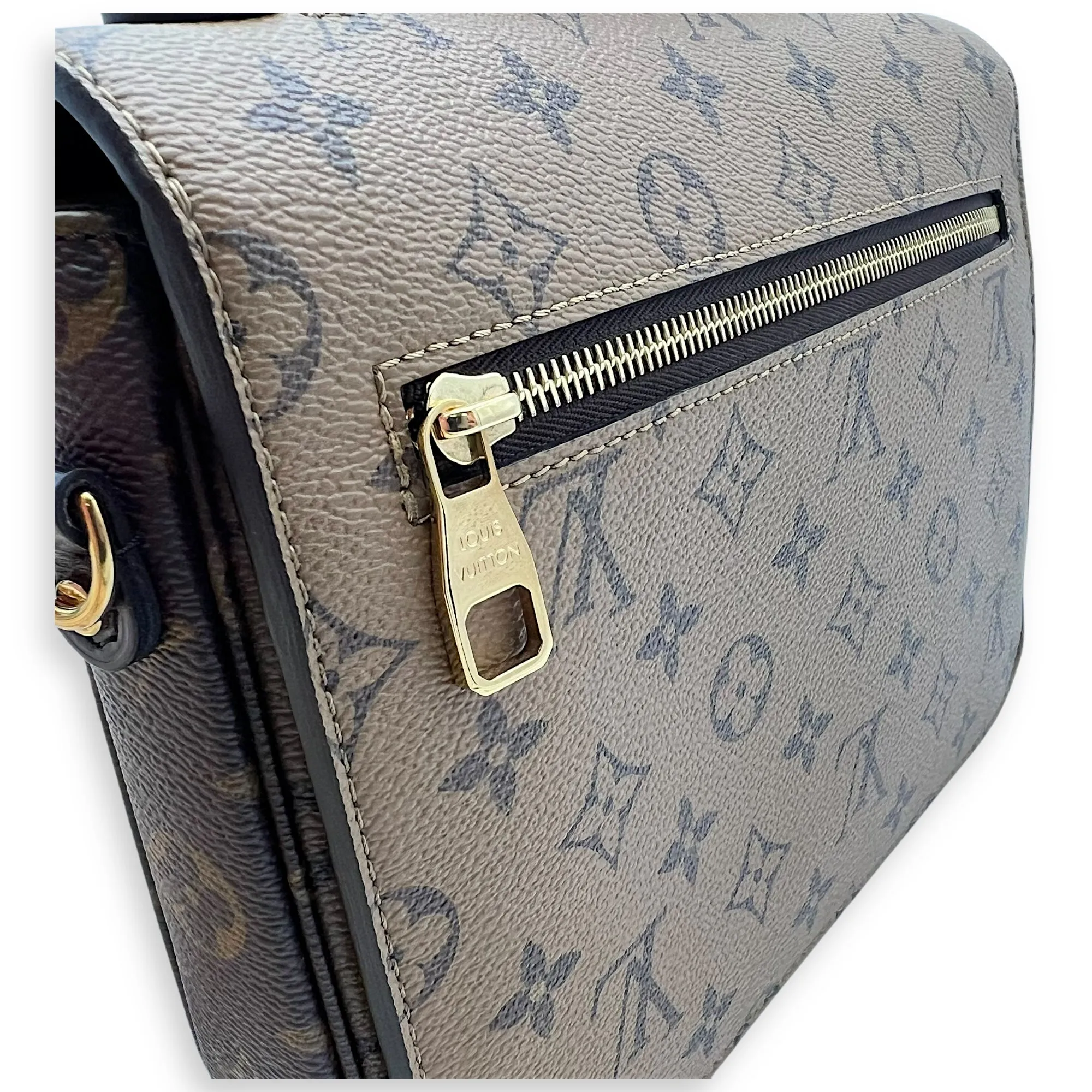 Pochette Metis Brown Crossbody Bag in Monogram Coated Canvas, Gold hardware