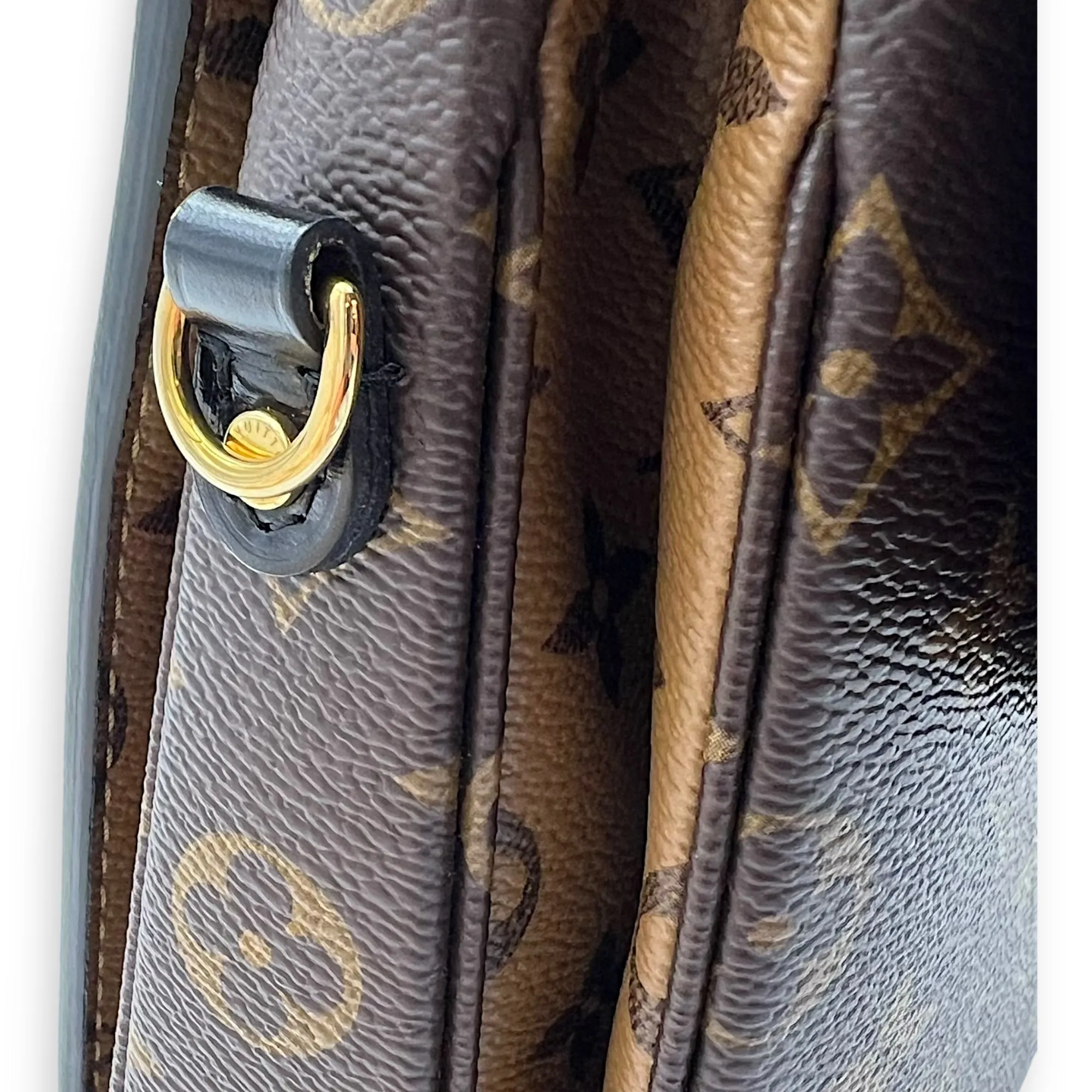 Pochette Metis Brown Crossbody Bag in Monogram Coated Canvas, Gold hardware