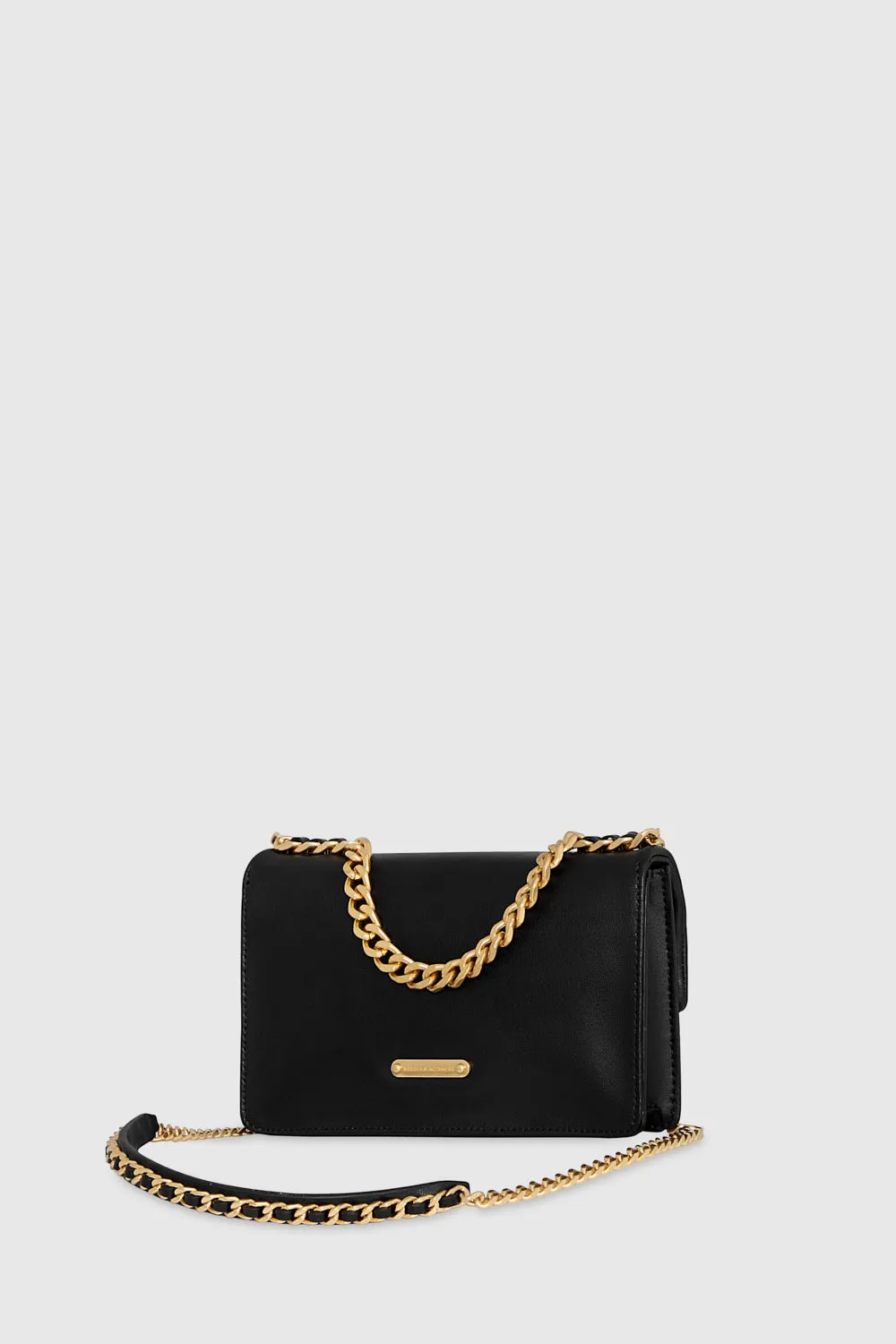 V Studded Wallet On Chain